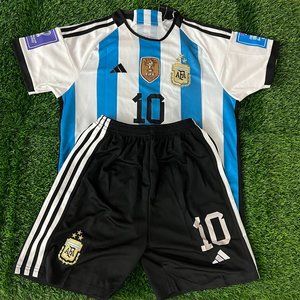 Argentina Home, #10 Lionel Messi, 3 stars and world cup patches.